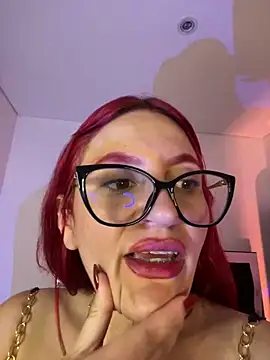 Mia Hoffmann online show from March 18, 12:08 am