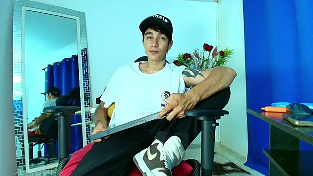 Zacktk7 online show from February 11, 8:10 pm