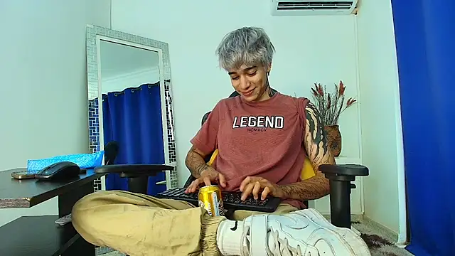 Zacktk7 online show from February 27, 8:09 pm