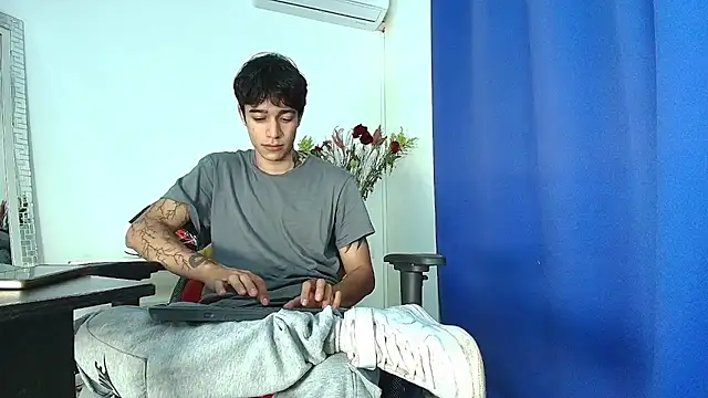 Zacktk7 online show from February 12, 11:30 pm