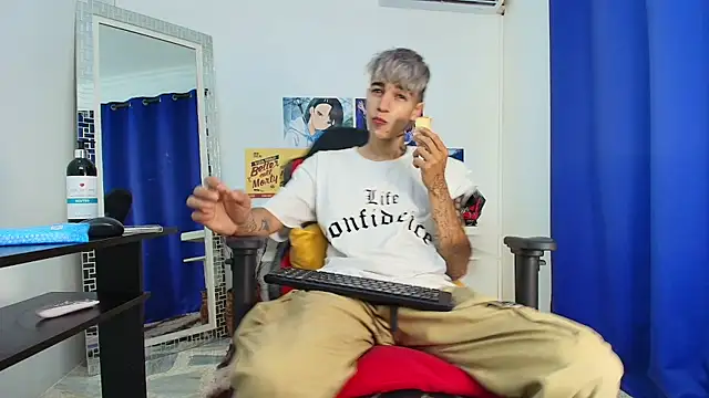 Zacktk7 online show from March 10, 8:23 pm