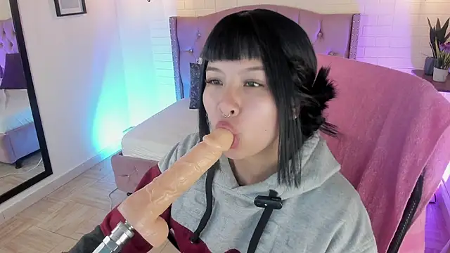 Namiko Park online show from January 11, 3:42 pm