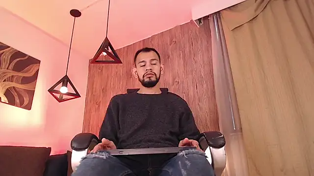 Snapshot of Bedobigcock chatting on January 28, 5:03 pm Bedobigcock online show from January 28, 5:03 pm