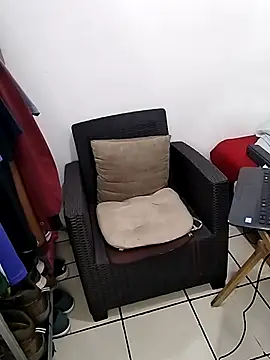 Snapshot of miketripi420 chatting on November 9, 6:56 pm miketripi420 online show from November 9, 6:56 pm