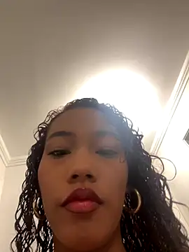 Snapshot of Salome_Williamss chatting on October 2, 3:26 pm Salome Williamss online show from October 2, 3:26 pm