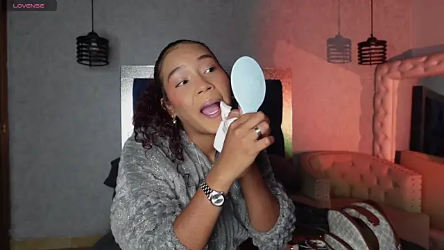 Salome Williamss online show from June 20, 1:27 pm