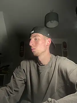 MikesWood21 online show from December 2, 11:02 pm