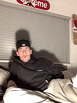 MikesWood21 online show from January 20, 12:15 am