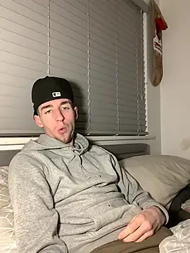 MikesWood21 online show from January 31, 12:28 am
