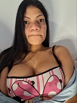 Snapshot of charllottebrasilian chatting on July 4, 11:38 am charllottebrasilian online show from July 4, 11:38 am