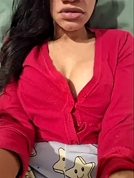 Snapshot of charllottebrasilian chatting on June 2, 1:05 am charllottebrasilian online show from June 2, 1:05 am