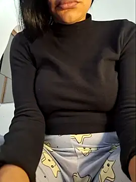 Snapshot of charllottebrasilian chatting on July 8, 6:41 pm charllottebrasilian online show from July 8, 6:41 pm