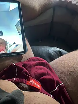 studdboyy online show from August 6, 3:12 am