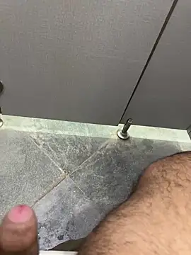 studdboyy online show from November 28, 1:00 pm