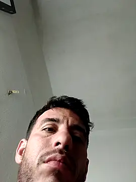 Snapshot of jhonyhot9292 chatting on February 6, 9:16 am jhonyhot9292 online show from February 6, 9:16 am