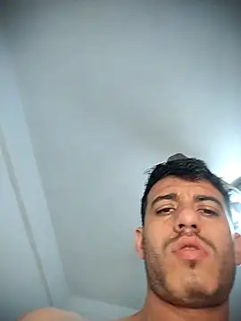 Snapshot of jhonyhot9292 chatting on March 2, 3:08 pm jhonyhot9292 online show from March 2, 3:08 pm