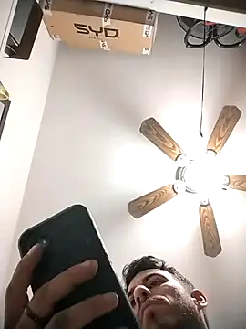 jhonyhot9292 online show from March 14, 9:21 pm