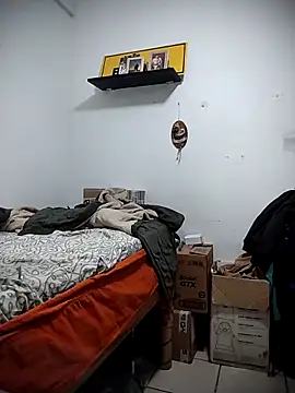 Snapshot of jhonyhot9292 chatting on February 7, 6:32 am jhonyhot9292 online show from February 7, 6:32 am