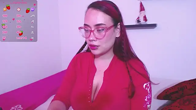 Snapshot of zarquita99 chatting on December 17, 12:15 am zarquita99 online show from December 17, 12:15 am