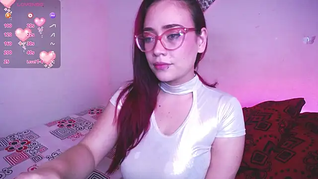 Snapshot of zarquita99 chatting on October 31, 9:28 am zarquita99 online show from October 31, 9:28 am