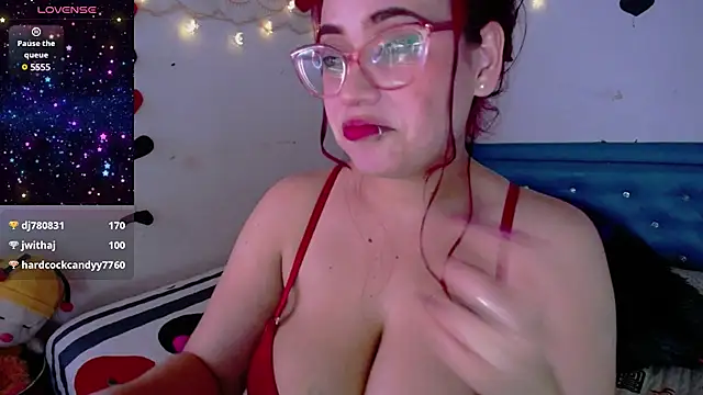 Snapshot of zarquita99 chatting on February 28, 10:30 am zarquita99 online show from February 28, 10:30 am