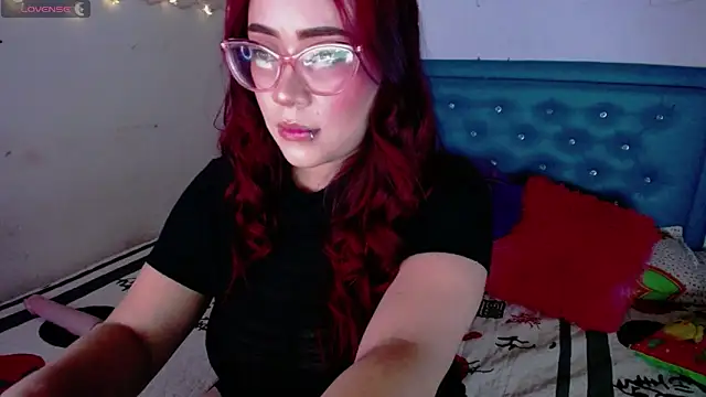 Snapshot of zarquita99 chatting on February 27, 12:36 am zarquita99 online show from February 27, 12:36 am