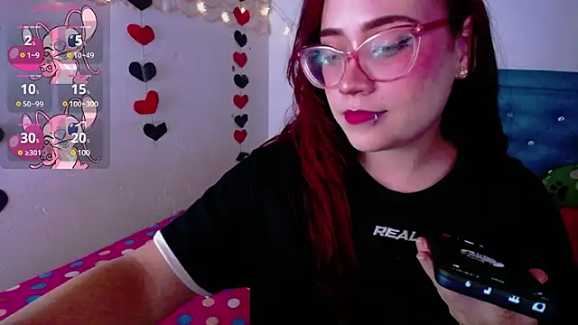 Snapshot of zarquita99 chatting on March 8, 9:06 am zarquita99 online show from March 8, 9:06 am