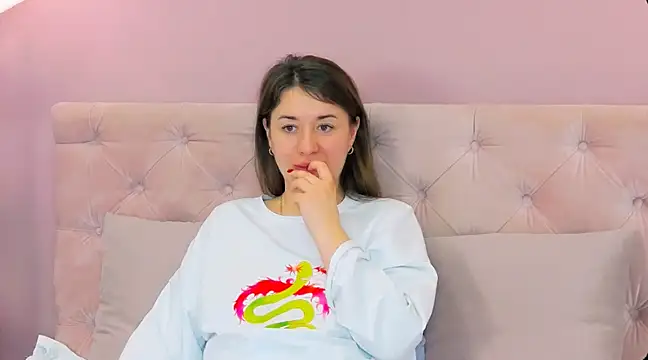 LeonnaJones online show from February 20, 10:26 pm