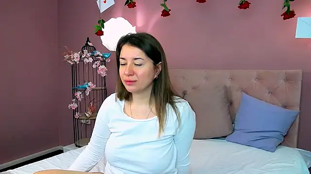 LeonnaJones online show from February 10, 6:31 am