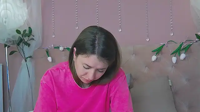 LeonnaJones online show from March 20, 10:29 pm