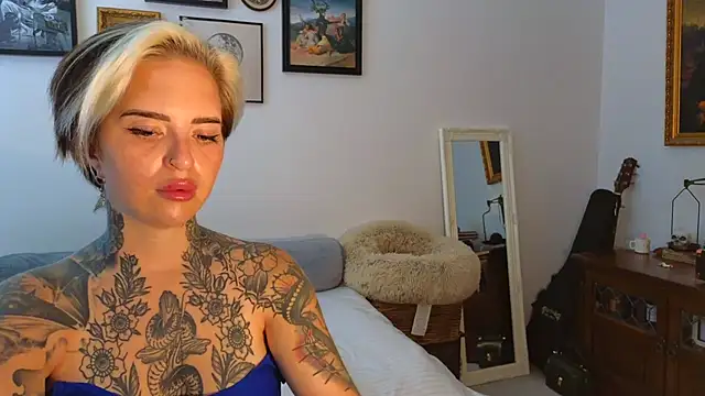 Alexandersonxo online show from June 28, 8:42 am