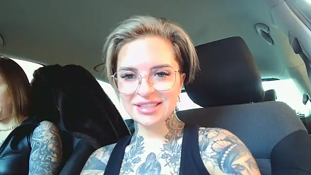 Alexandersonxo online show from December 19, 10:02 am