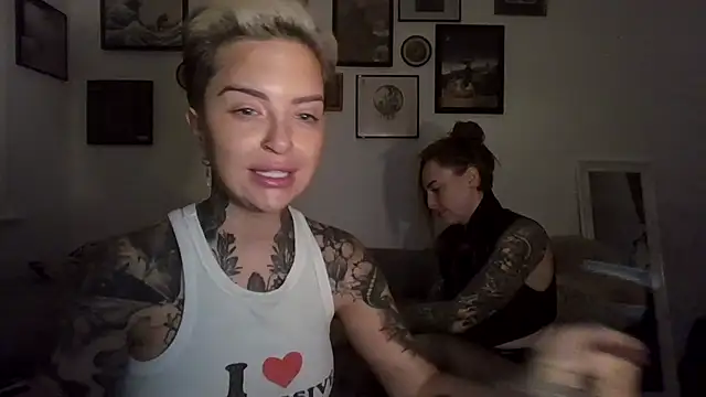 Alexandersonxo online show from December 15, 8:09 am