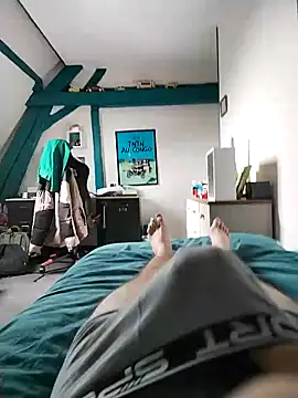 JulesG18 online show from March 6, 10:43 am