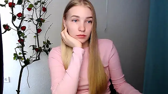 Queen ofLove online show from April 2, 7:48 am