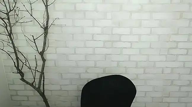 Snapshot of Queen_ofLove chatting on December 5, 11:23 pm Queen ofLove online show from December 5, 11:23 pm