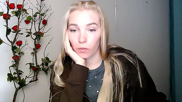 Queen ofLove online show from April 8, 1:56 pm