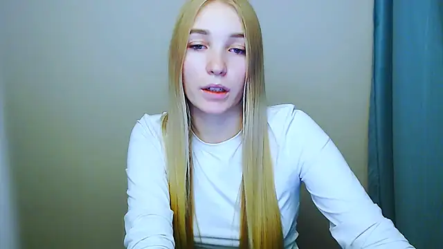 Queen ofLove online show from December 3, 9:36 pm