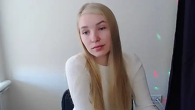 Queen ofLove online show from April 15, 7:58 am