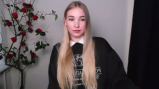 Queen ofLove online show from November 14, 2:21 pm