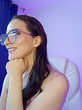 Snapshot of mariaan_m_ chatting on October 10, 10:49 am mariaan m online show from October 10, 10:49 am