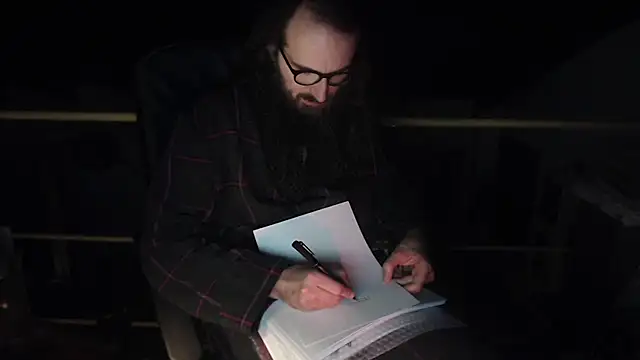 contemptumundi888 online show from March 10, 7:50 pm