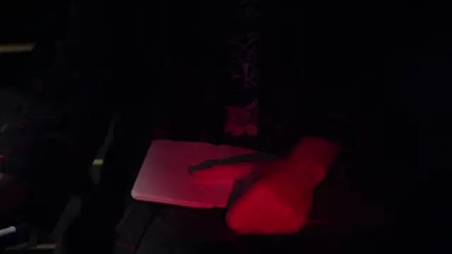 contemptumundi888 online show from February 6, 5:40 pm