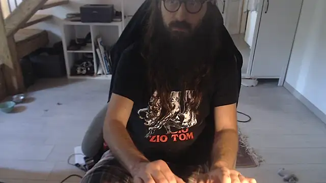 contemptumundi888 online show from May 27, 3:52 pm