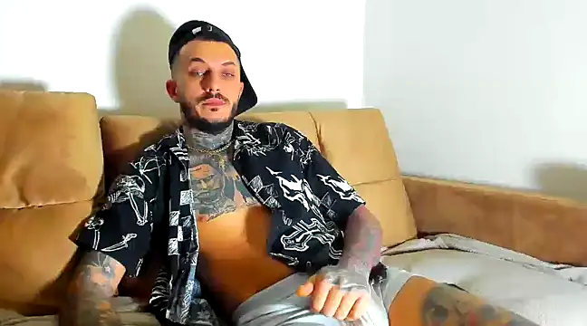 MentoXXL online show from December 18, 8:14 pm