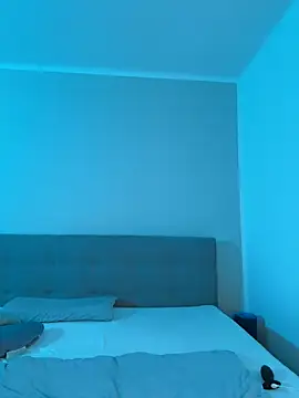 lunawolf21 online show from January 21, 7:15 am