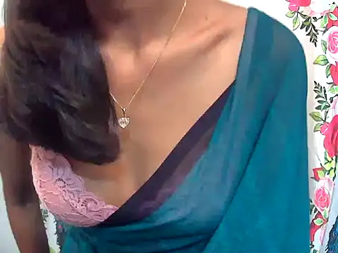 sexy janu25 online show from February 6, 5:14 am