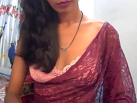Snapshot of sexy_janu25 chatting on June 24, 6:12 am sexy janu25 online show from June 24, 6:12 am