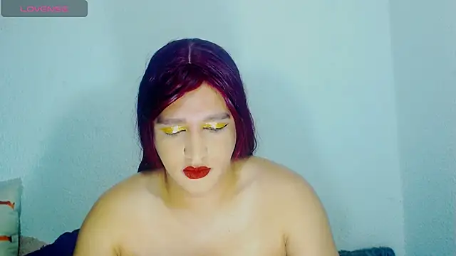 Snapshot of alexandrasexy32 chatting on May 9, 2:04 am alexandrasexy32 online show from May 9, 2:04 am