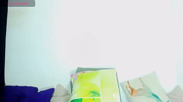 Snapshot of alexandrasexy32 chatting on June 16, 2:00 am alexandrasexy32 online show from June 16, 2:00 am